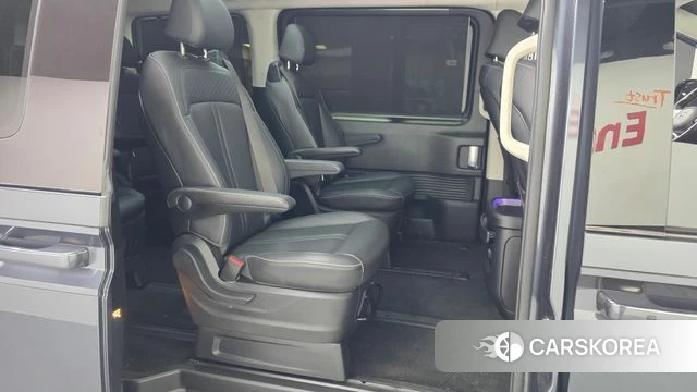 Hyundai Staria 2023 Серый из Кореи, фото 3