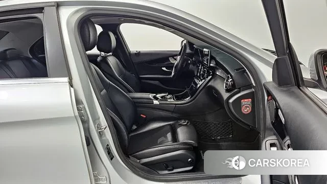 Mercedes-Benz C-Class W205 2018 Серебряный из Кореи, фото 3