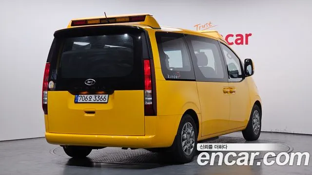 Hyundai Staria 2024 Желтый из Кореи, фото 3