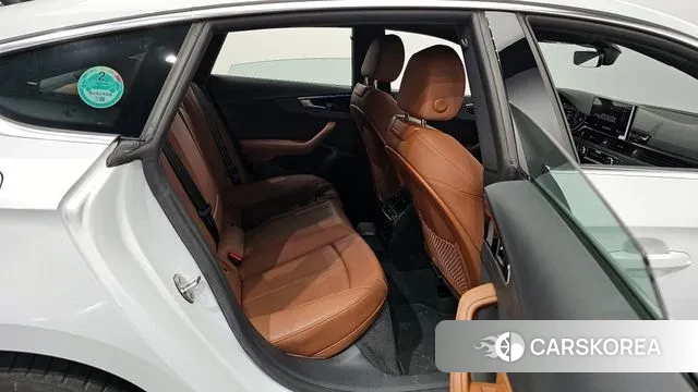 Audi A5 (F5) 2023 Белый из Кореи, фото 3