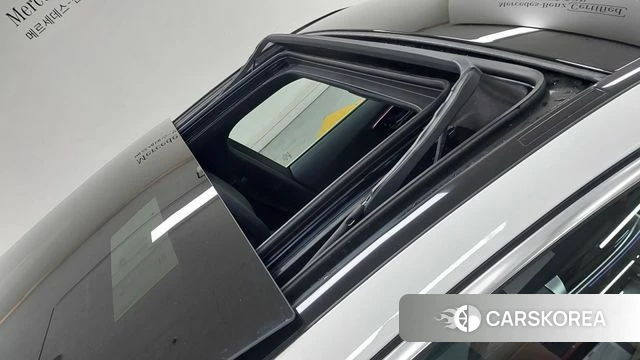 Mercedes-Benz C-Class W206 2026 Белый из Кореи, фото 3