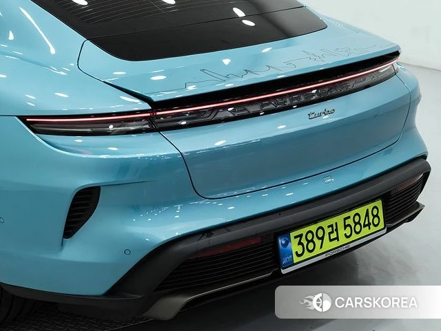 Porsche Taycan 2025 Синий нефрит из Кореи, фото 3