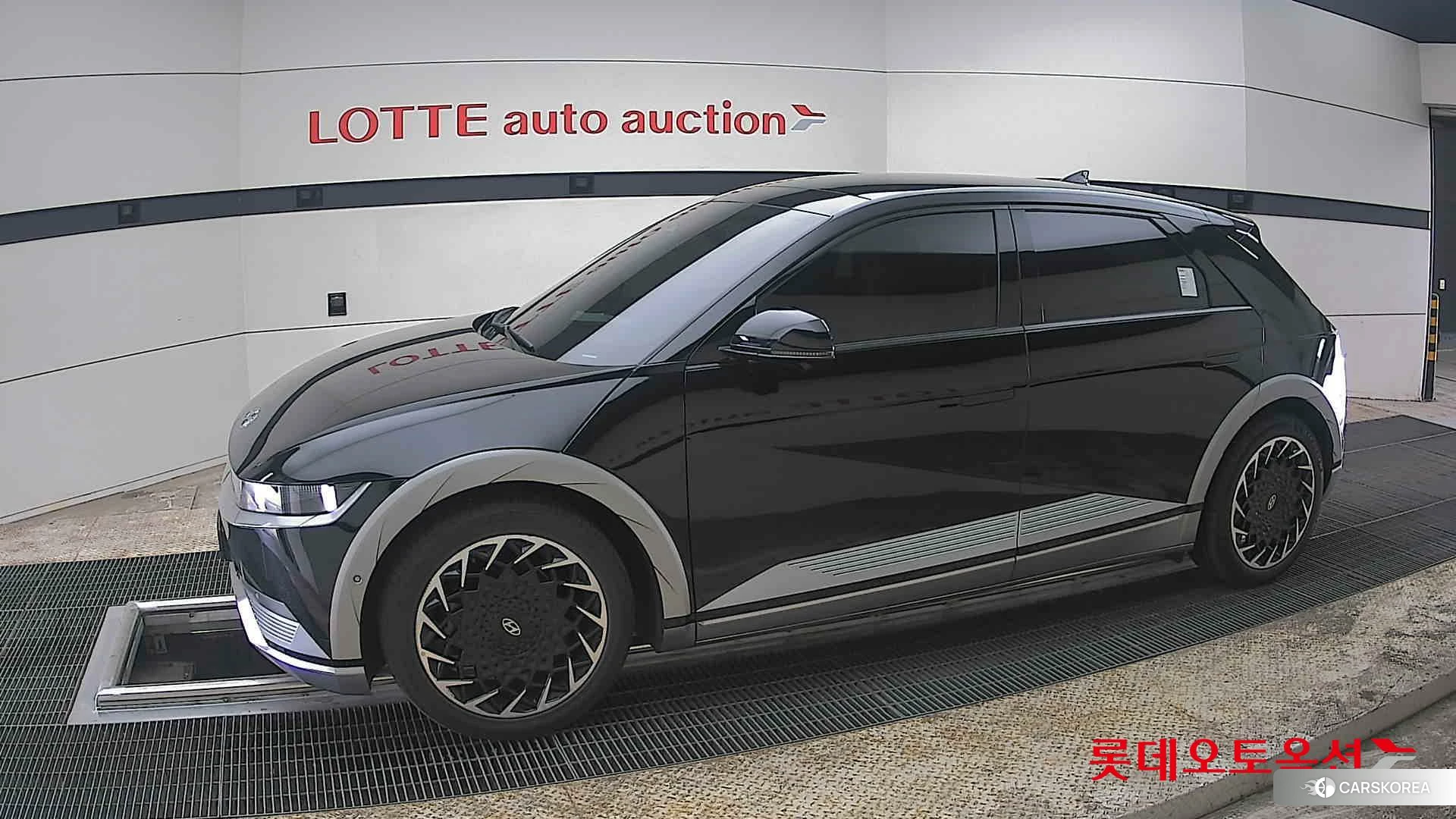 Hyundai IONIQ 5 2022 Phantom Black Pearl из Кореи, фото 3