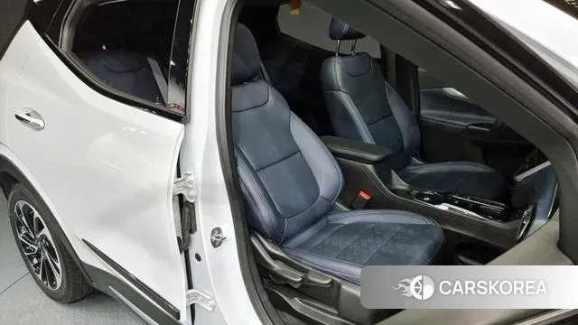 Chevrolet (GM Daewoo) Bolt EUV 2022 Белый из Кореи, фото 3