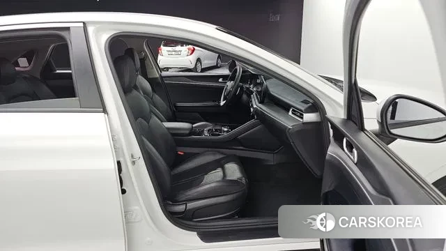 Kia K5 3rd generation 2020 Белый из Кореи, фото 3
