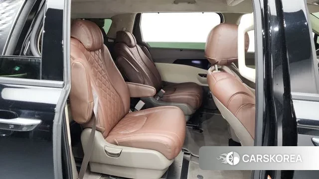 Kia Carnival 4th generation 2022 Черный из Кореи, фото 3