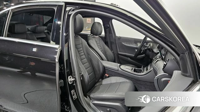 Mercedes-Benz E-Class W213 2021 Черный из Кореи, фото 3