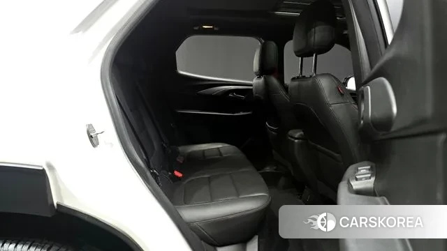 Chevrolet (GM Daewoo) Trailblazer 2021 Белый из Кореи, фото 3