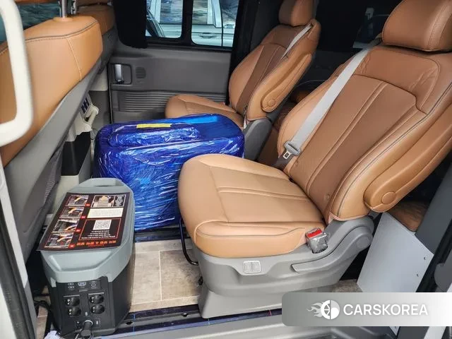 Hyundai Staria 2025 Белый из Кореи, фото 3