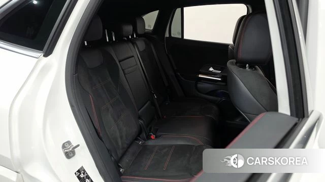Mercedes-Benz GLA - Class H247 2024 Белый из Кореи, фото 3
