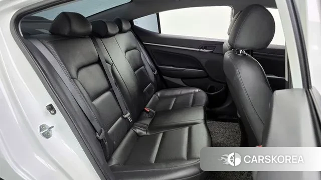 Hyundai Avante AD 2018 Белый из Кореи, фото 3