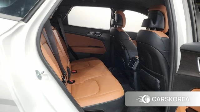 Kia Sportage 5th Generation Hybrid 2022 Белый из Кореи, фото 3