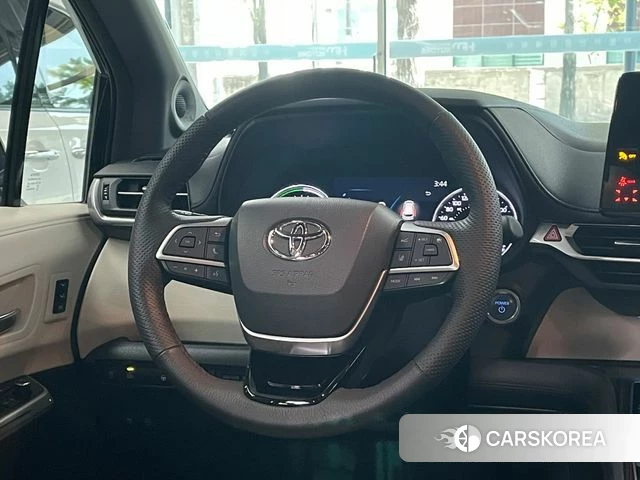Toyota Sienna 4th Generation 2021 Черный из Кореи, фото 3