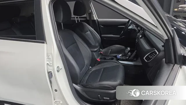 Kia Seltos 2022 Белый из Кореи, фото 3