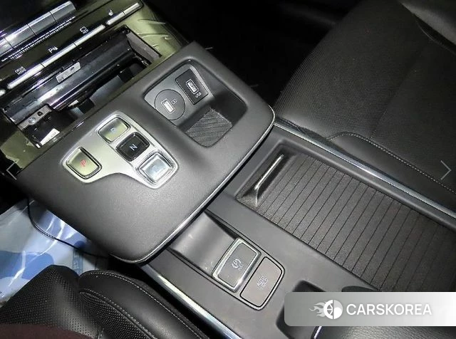 Hyundai The New Grandeur IG 2022 Серебристо-серый из Кореи, фото 3