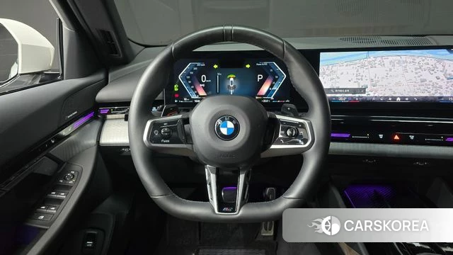 BMW 5 Series (G60) 2024 Белый из Кореи, фото 3