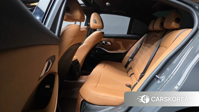 BMW 3 Series (G20) 2025 Серебристо-серый из Кореи, фото 3