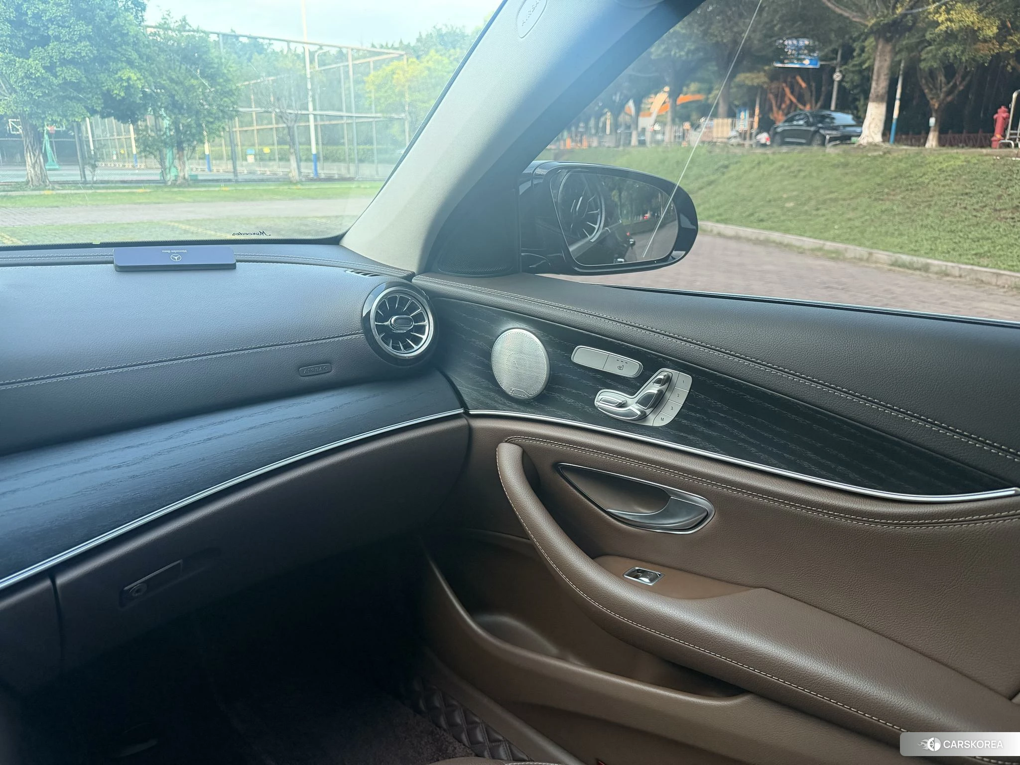 Mercedes-Benz E-class 2023 Черный из Китая, фото 3