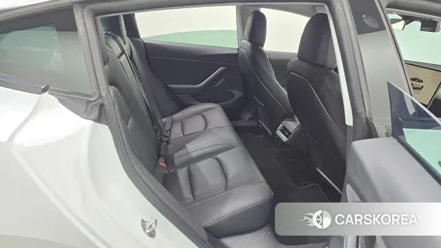 Tesla Model 3 2022 Белый из Кореи, фото 3