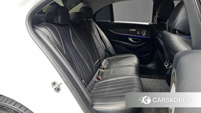 Mercedes-Benz E-Class W213 2018 Белый из Кореи, фото 3