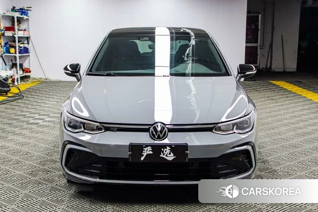 Volkswagen Golf 2022 Серебристо-серый из Китая, фото 3