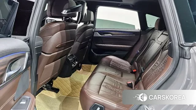 BMW 6 Series GT (G32) 2021 Серебряный из Кореи, фото 3