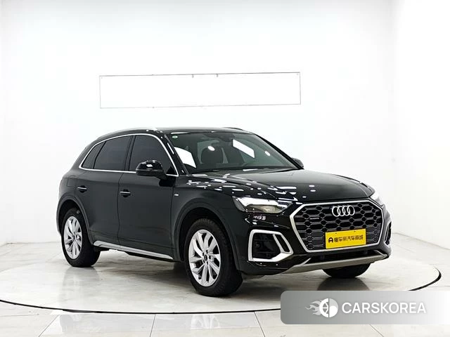 Audi Q5L 2023 Черный из Китая, фото 3