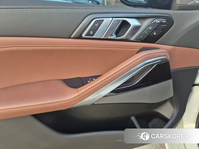 BMW X6 (G06) 2025 Белый из Кореи, фото 3