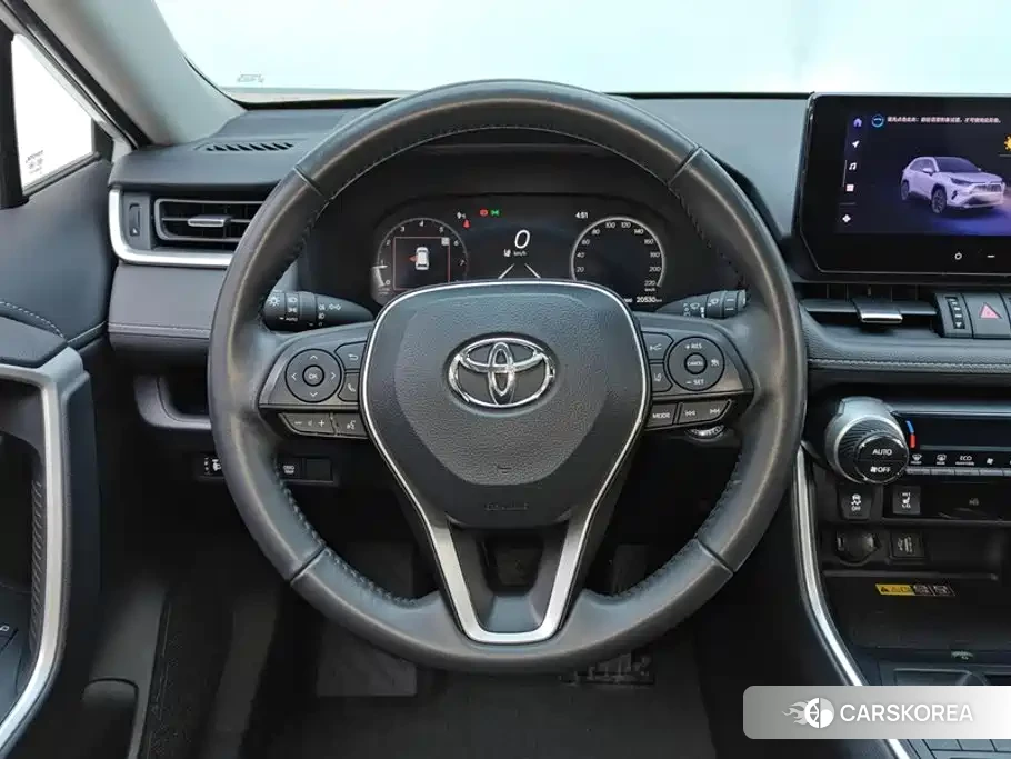 Toyota RAV4 2024 Белый из Китая, фото 3