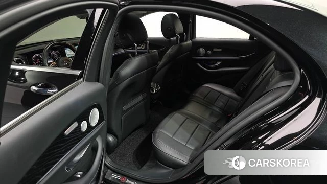 Mercedes-Benz E-Class W213 2020 Черный из Кореи, фото 3