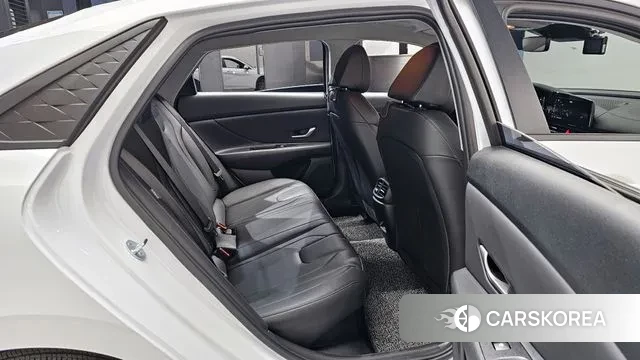 Hyundai The New Avante Hybrid (CN7) 2025 Белый из Кореи, фото 3