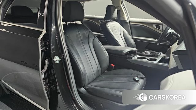 Kia K8 2024 Черный из Кореи, фото 3