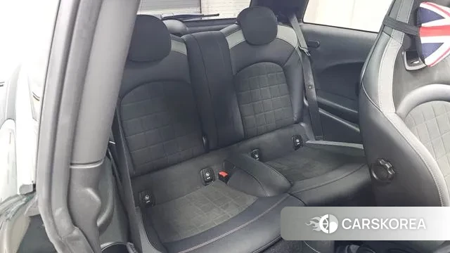 Mini Cooper S 2023 Зеленый из Кореи, фото 3