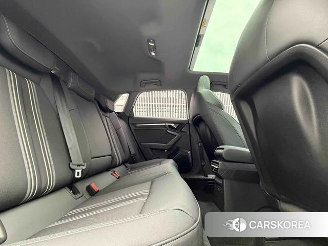 Audi A3 2022 Белый из Китая, фото 3
