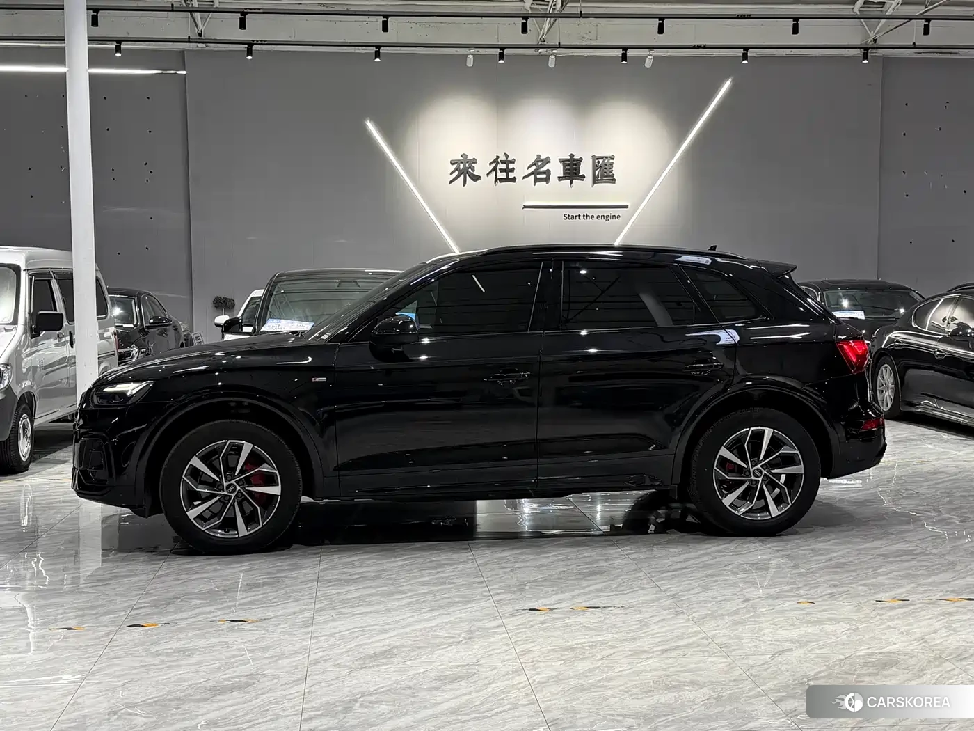 Audi Q5L 2025 Черный из Китая, фото 3