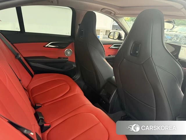 BMW 1 series 2023 Белый из Китая, фото 3