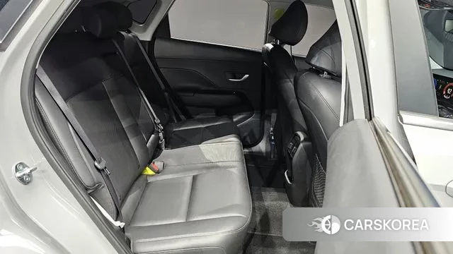 Hyundai Kona (SX2) 2023 Серебристо-серый из Кореи, фото 3