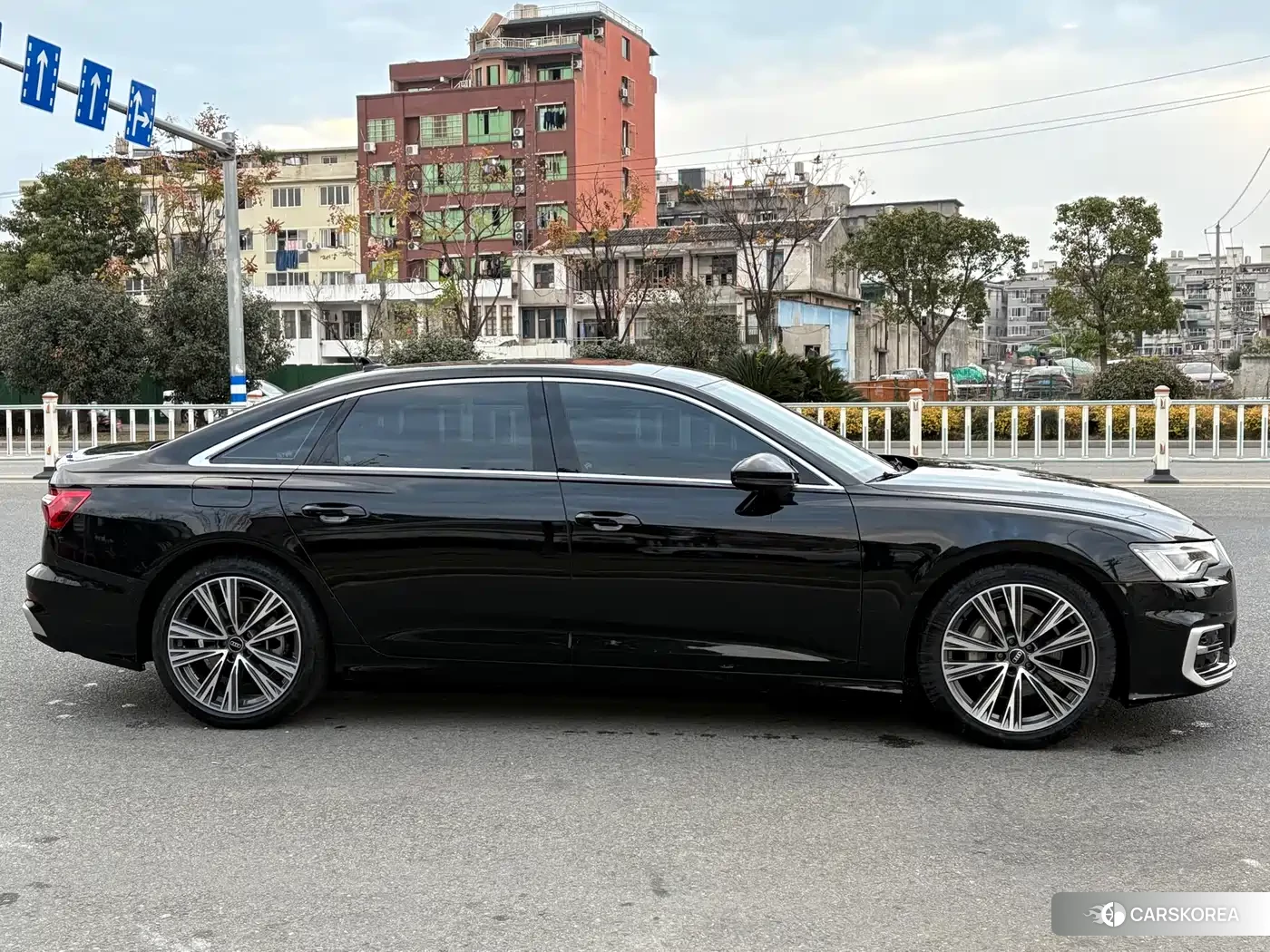 Audi A6L 2024 Черный из Китая, фото 3