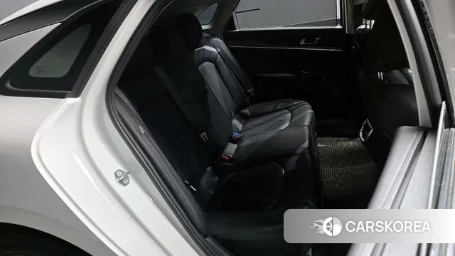 Kia K5 3rd generation 2023 Белый из Кореи, фото 3