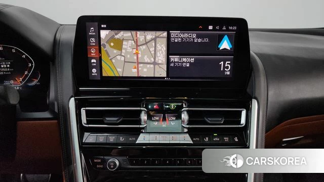BMW 8 Series (G15) 2024 Темно-зеленый из Кореи, фото 3