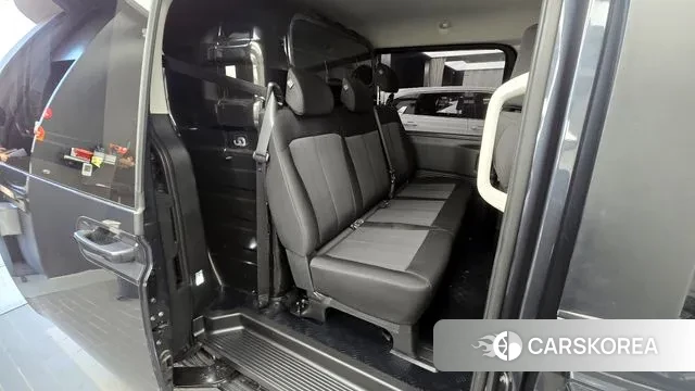 Hyundai Staria 2023 Серый из Кореи, фото 3