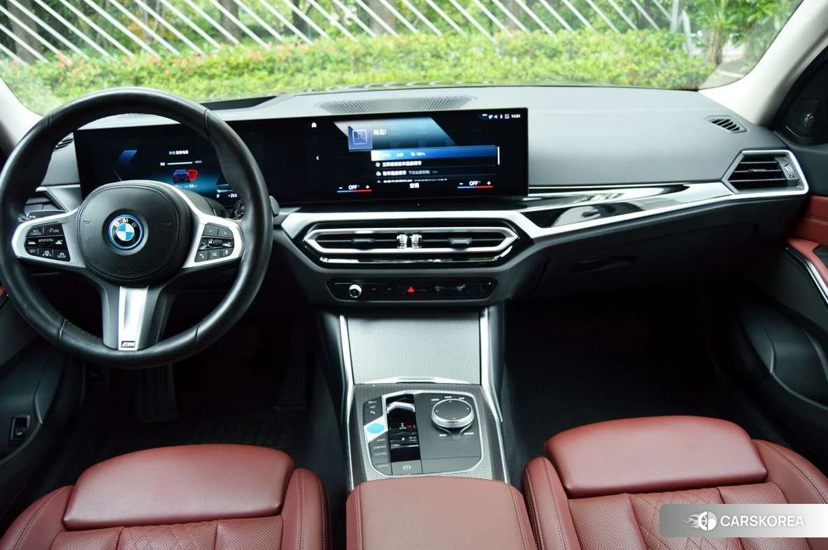 BMW i3 2023 Черный из Китая, фото 3