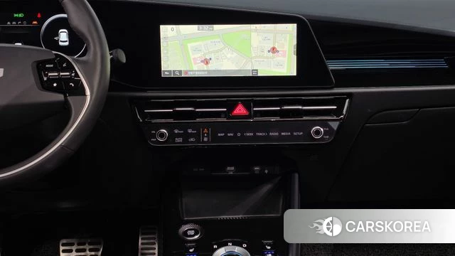 Kia Di Ol Nu Niro 2022 Серебристо-серый из Кореи, фото 3