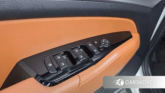 Kia Sportage 5th Generation 2022 Белый из Кореи, фото 3