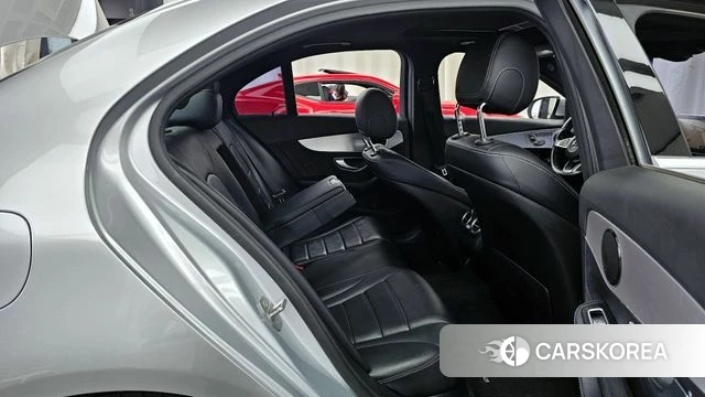 Mercedes-Benz C-Class W205 2018 Серебряный из Кореи, фото 3