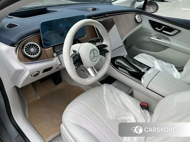 Mercedes-Benz EQE 2025 Серебристо-серый из Китая, фото 3