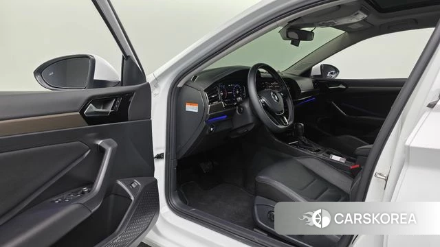 Volkswagen 7th Generation of Jetta 2021 Белый из Кореи, фото 3