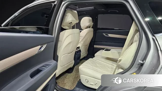 Genesis GV80 2024 Серебристо-серый из Кореи, фото 3