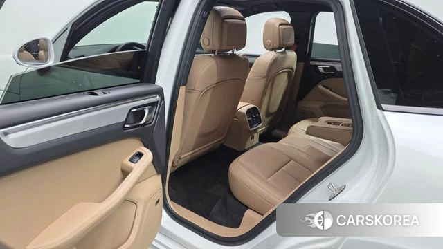 Porsche Macan 2023 Белый из Кореи, фото 3