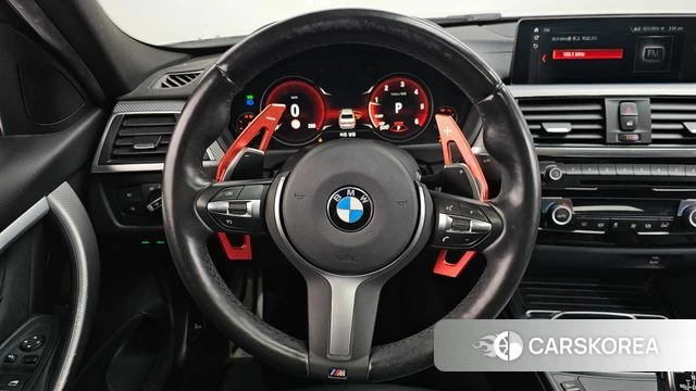 BMW 3 Series (F30) 2018 Белый из Кореи, фото 3